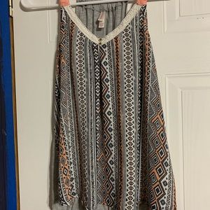 Grey pattern tank top